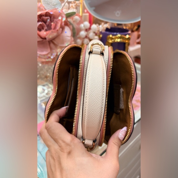 Coach Heart Cherry Light Khaki Signature Print - Like New - Picture 8 of 10